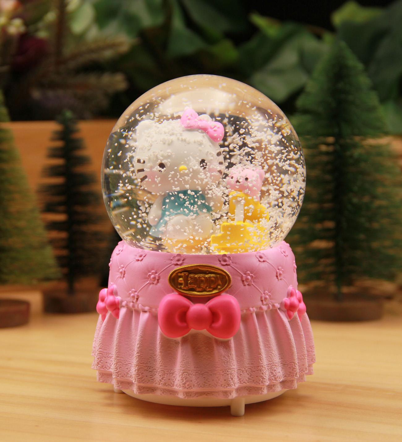 Hello Kitty Happy Işıklı ve Müzikli Kar Küresi Büyük Boy - B
