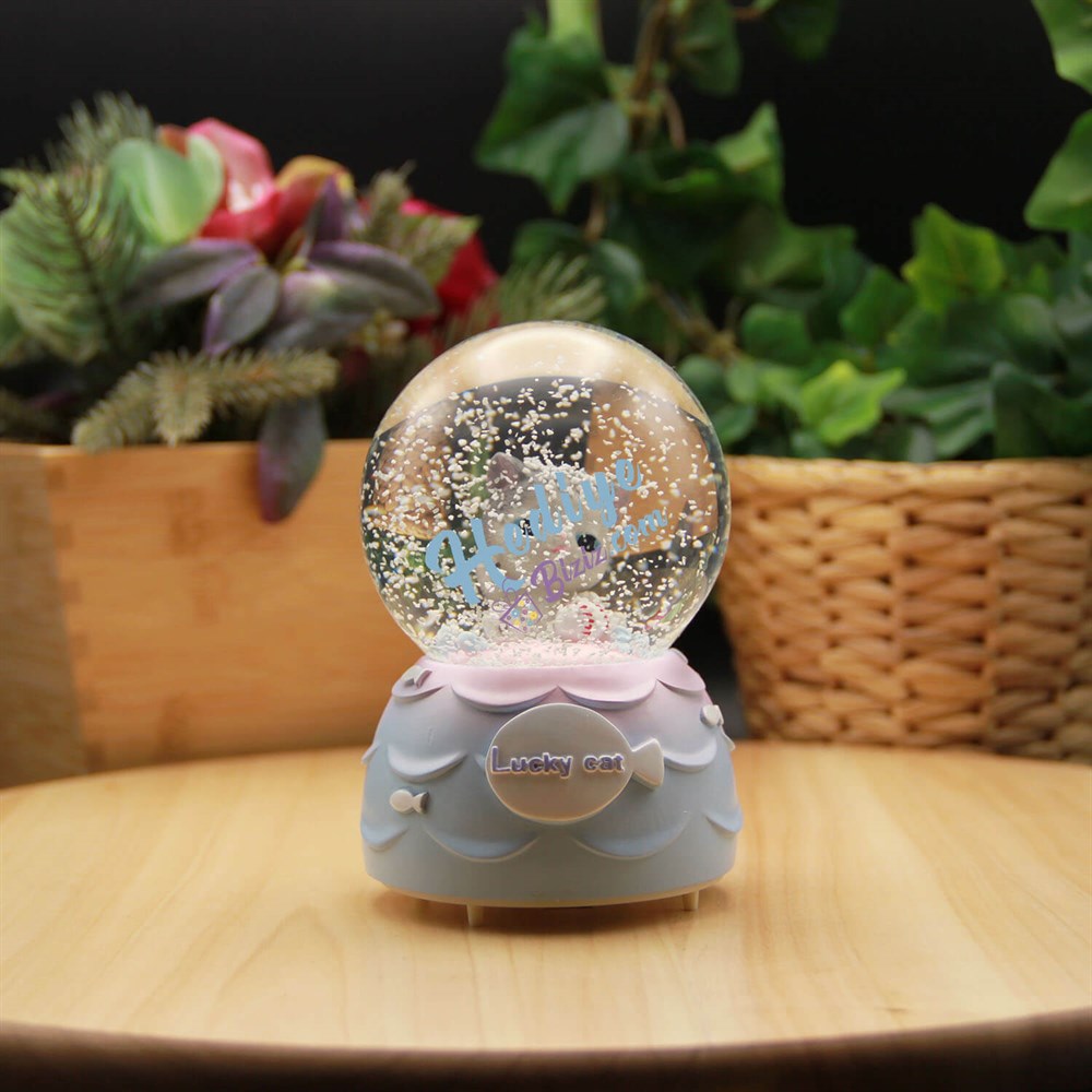 Lucky Cat Işıklı ve Müzikli Kar Küresi