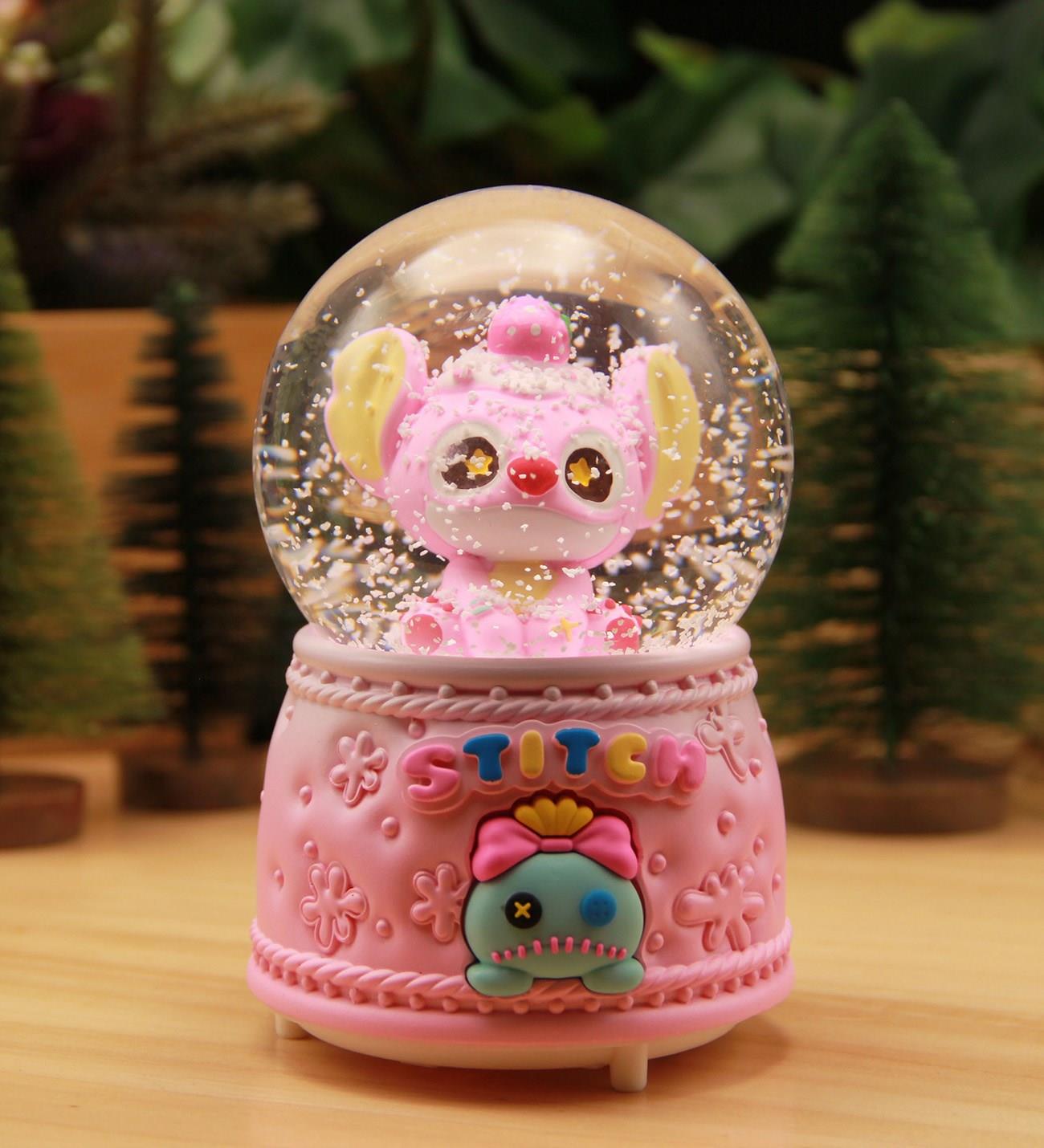 Stitch Işıklı ve Müzikli Kar Küresi Büyük Boy - Pembe