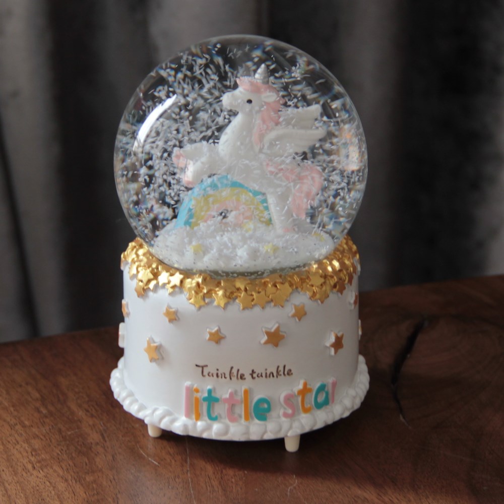 Unicorn At Işıklı ve Müzikli  Kar Küresi