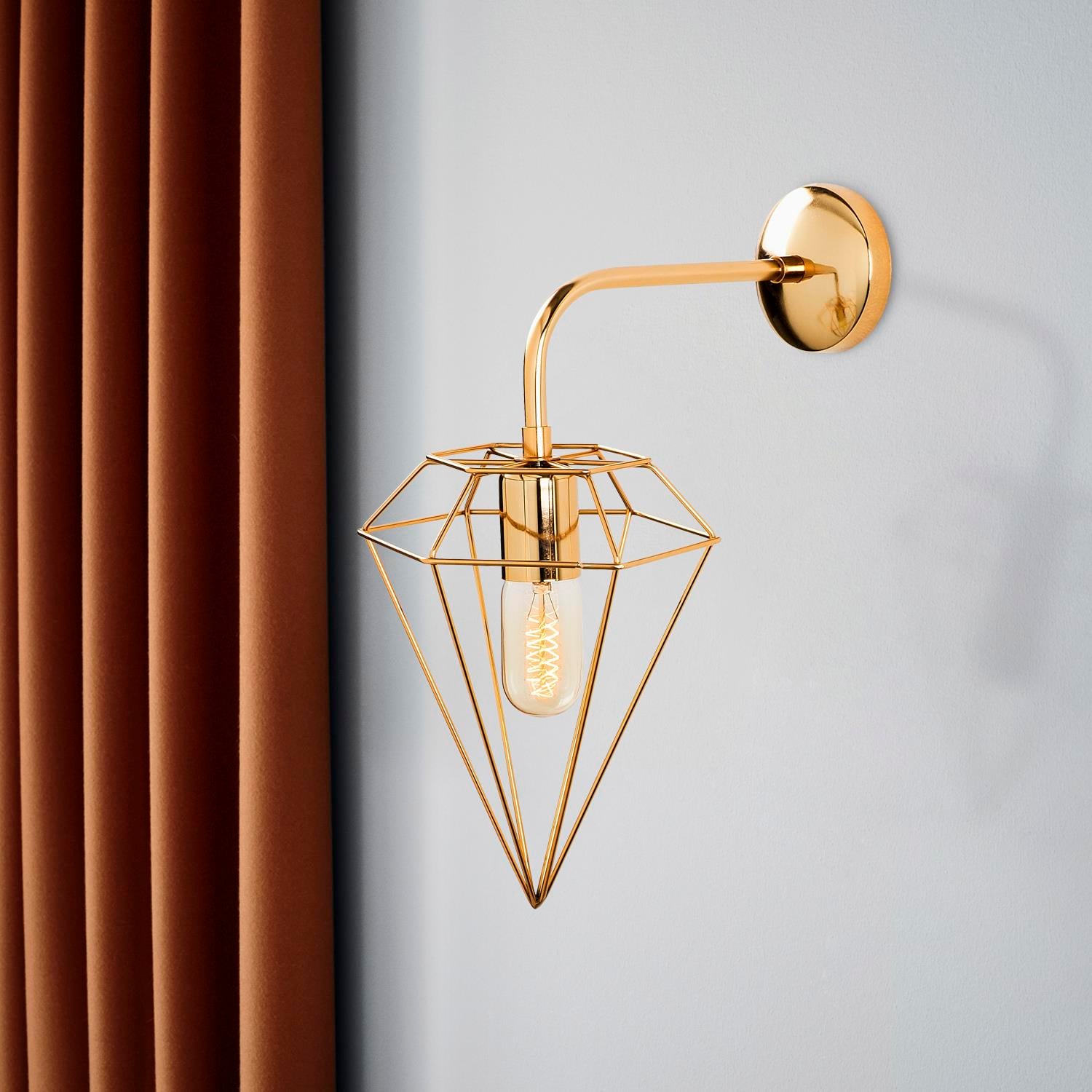 Elmas Geometrik Tel Başlık Metal Tekli Aplik Gold Kaplama, Modern Dekoratif Duvar Lambası ELMAS-6304