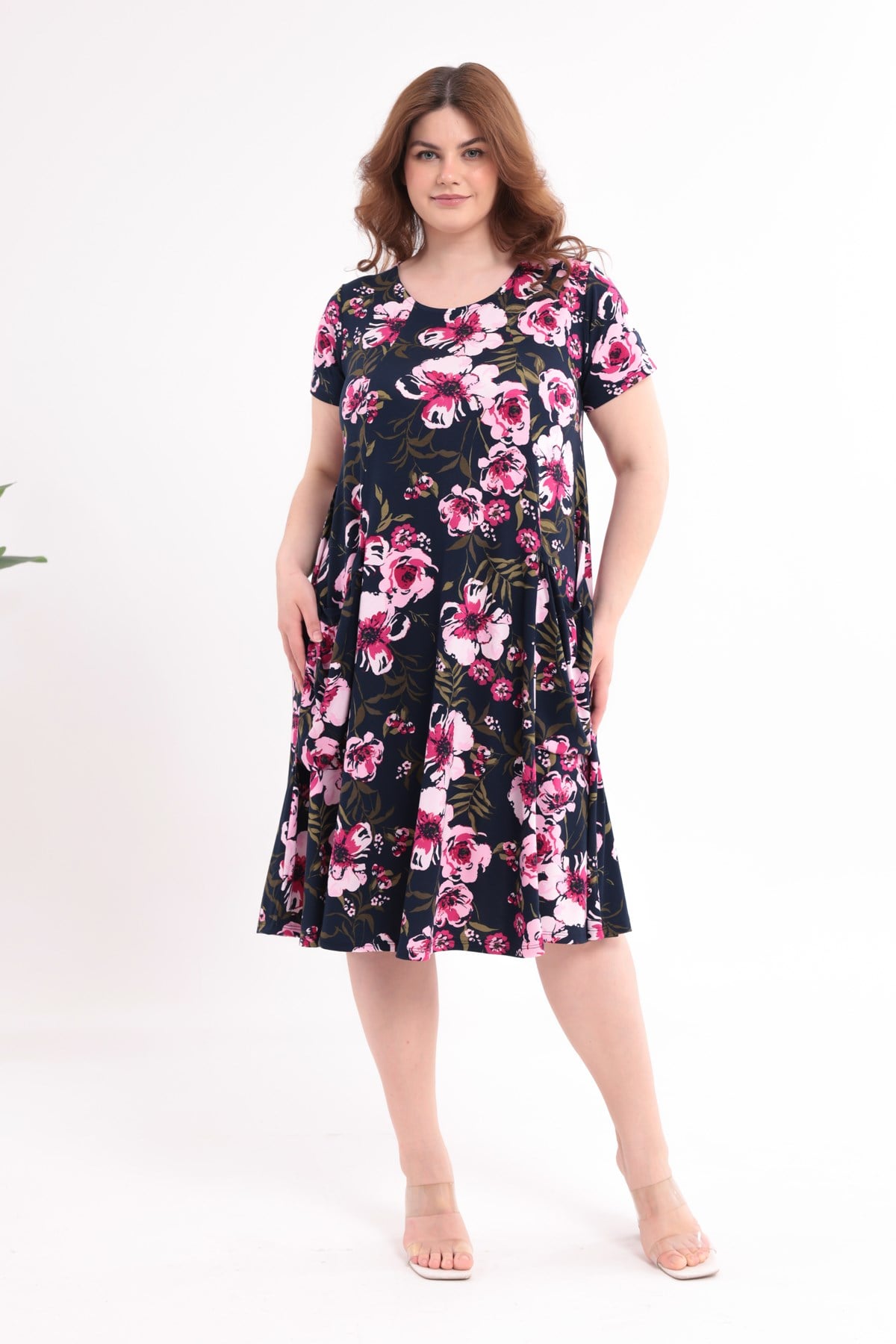 Kadın Lacivert Pembe Floral Desen Cepli Salaş 42-54 Uyumlu Standart Beden Esnek Elbise