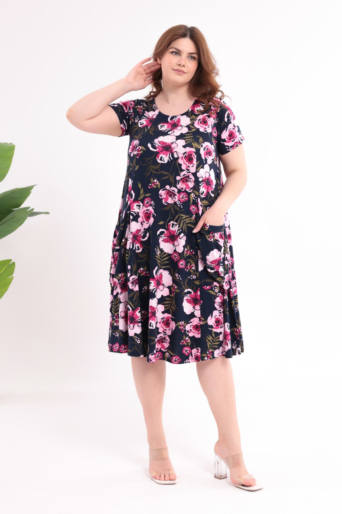 Kadın Lacivert Pembe Floral Desen Cepli Salaş 42-54 Uyumlu Standart Beden Esnek Elbise