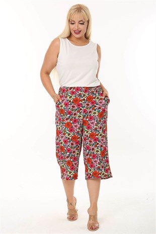 Kadın Beyaz Desen Garnili Cep Detay Büyük Beden Kapri Takım