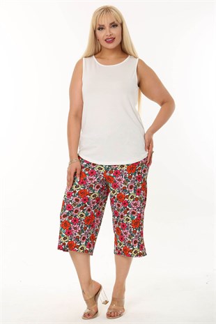 Kadın Beyaz Desen Garnili Cep Detay Büyük Beden Kapri Takım