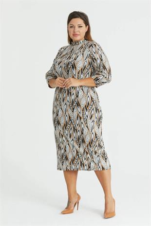 Kadın Kahve Beyaz Asimetrik Yaprak Desen Yarım Balıkçı Yaka Büyük Beden Yırtmaçlı Esnek Süet Elbise