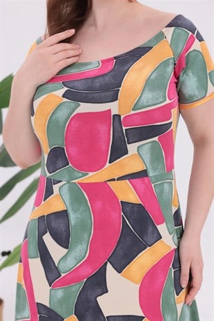 Kadın Pembe Gri Geometrik Desen Kayık Yaka Kısa Kol Büyük Beden Esnek Maxi Elbise