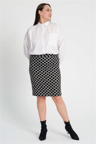 Kadın Siyah Beyaz Baklava Desen Esnek Süet Kalem Etek