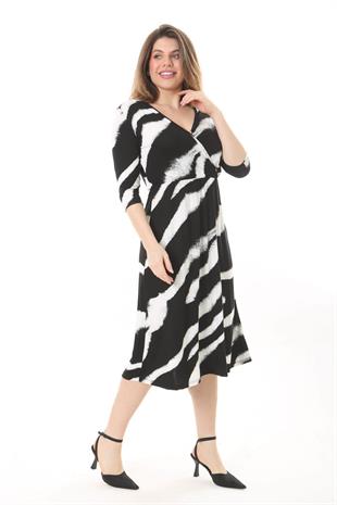 Kadın Siyah Beyaz Zebra Desen Kruvaze Yaka Esnek Bel Büyük Beden Elbise