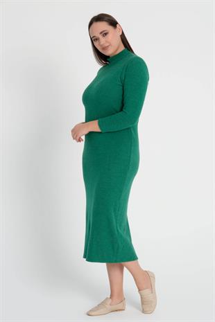 Kadın Yeşil Yarım Balıkçı Yaka Büyük Beden Yırtmaçlı Esnek Triko Elbise