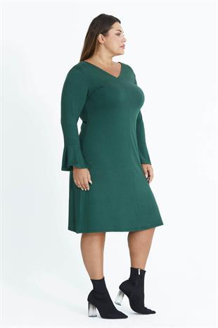 Kadın Zümrüt Yeşil V Yaka Volan Kol Büyük Beden Esnek Yün Viskon Elbise