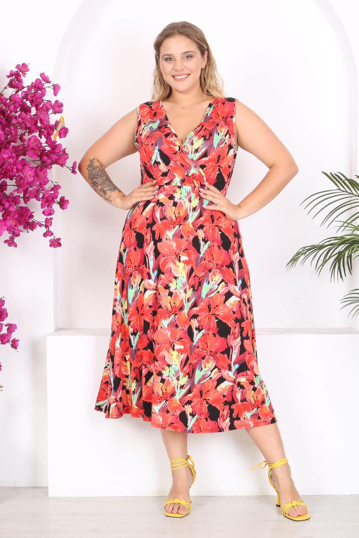 Kadın Kırmızı Floral Suluboya Desen Kolsuz Kruvaze Yaka Büyük Beden Maxi Elbise