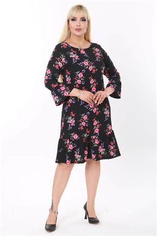 Kadın Siyah Pembe Kırçiçeği Desen Kol ve Etek Ucu Fırfırlı Büyük Beden Esnek Elbise