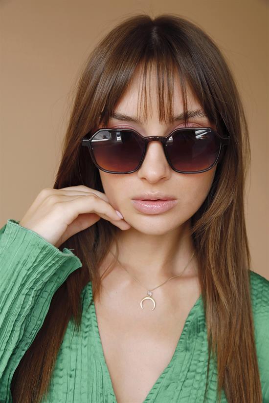 sezar-brown-black-green-gunes-