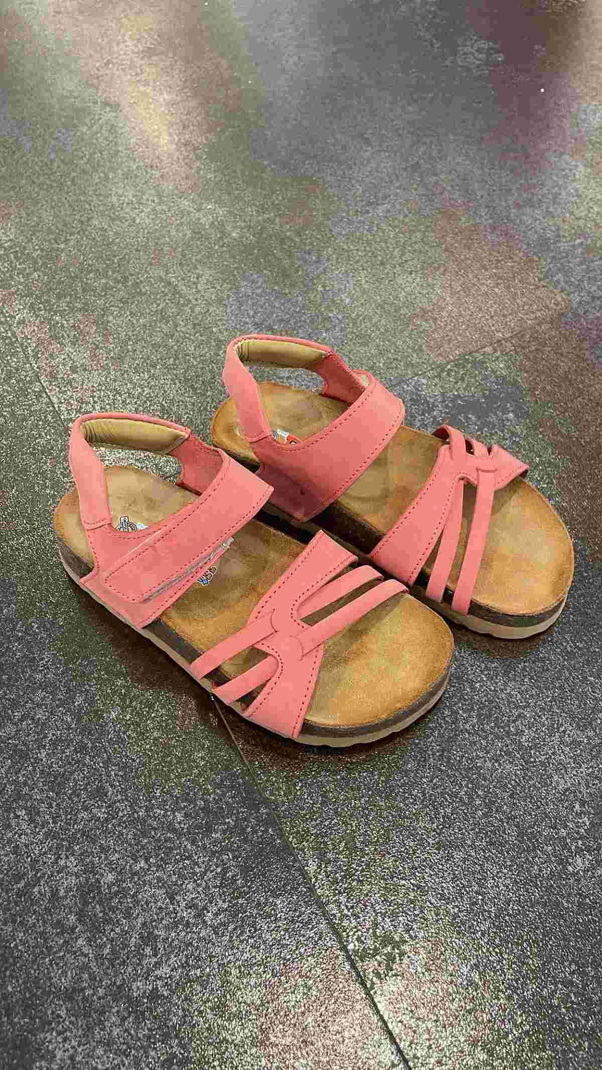 22-31 Numara Mantar Taban Deri Pembe Sandalet