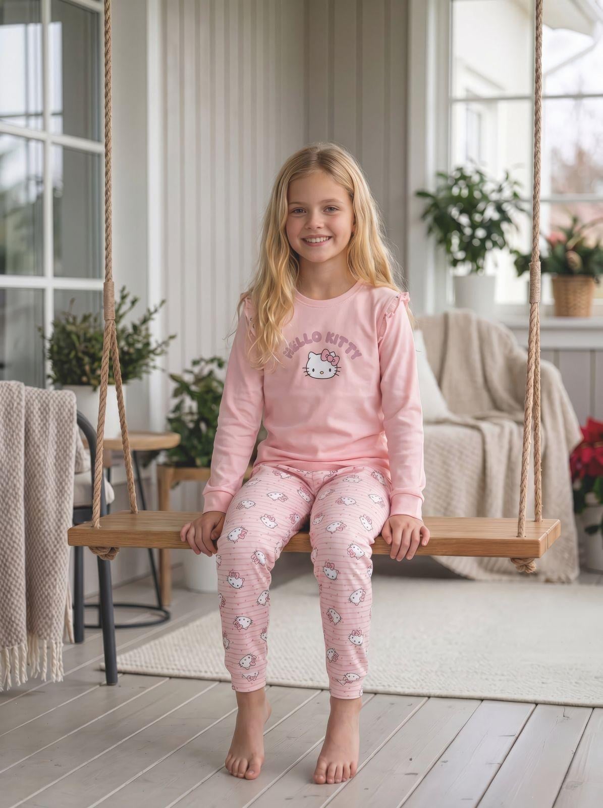 6-11 yaş Kız Çocuk Hello Pijama Takım