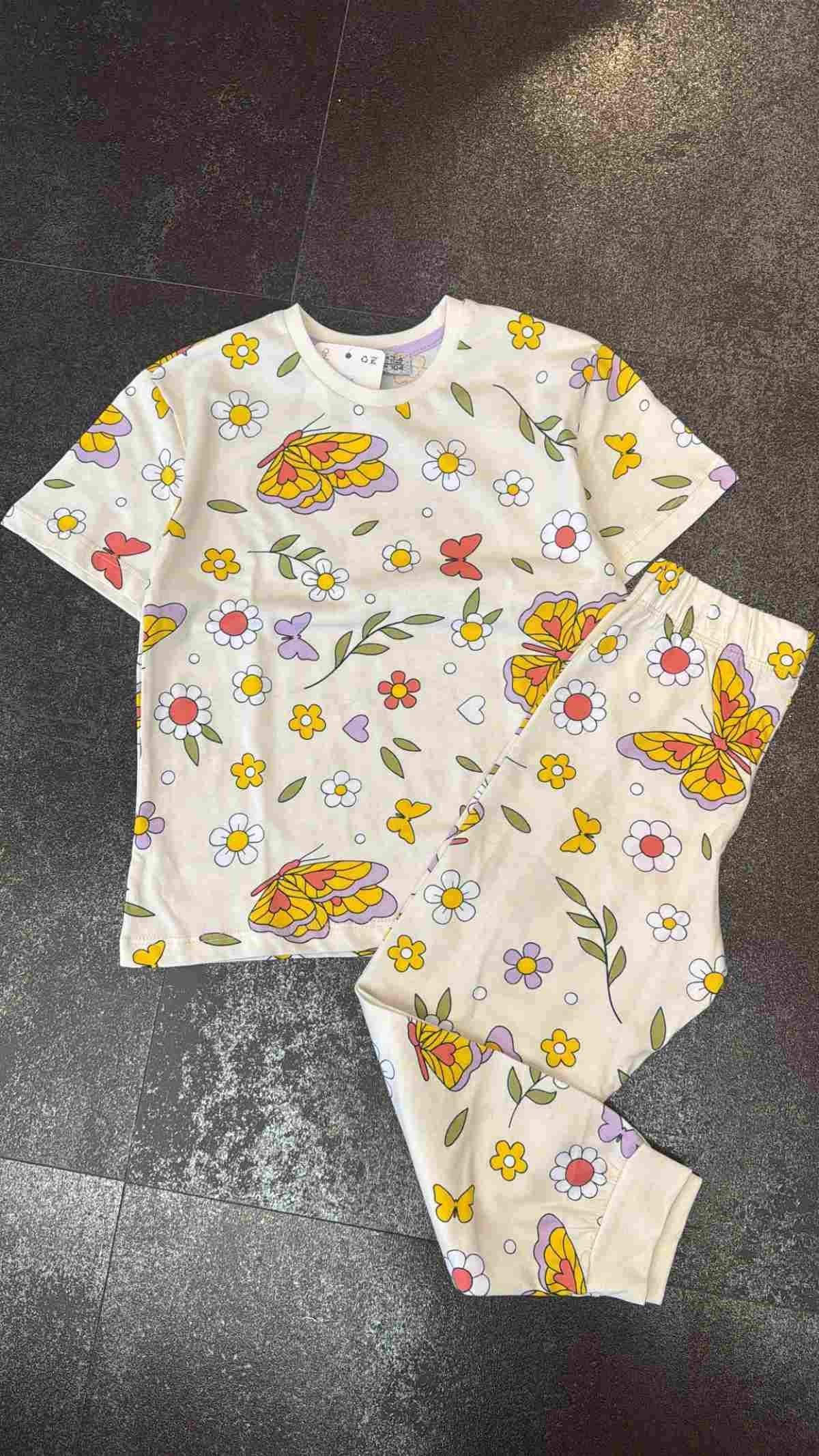 3-8 Yaş Kız Çocuk Çiçekli Pijama Takım