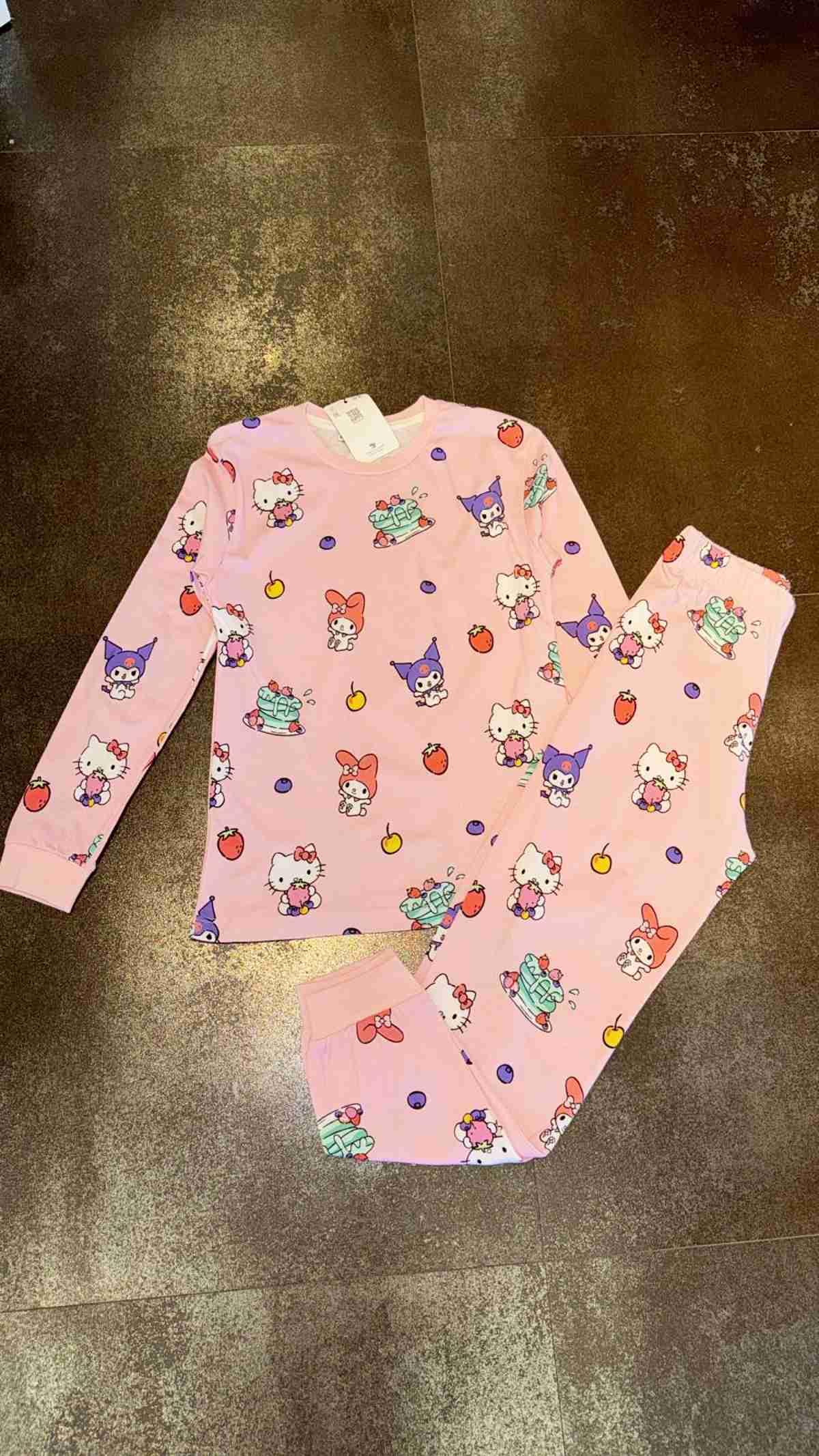 3-8 Yaş Kız Çocuk Hello Kitty Pijama Takım