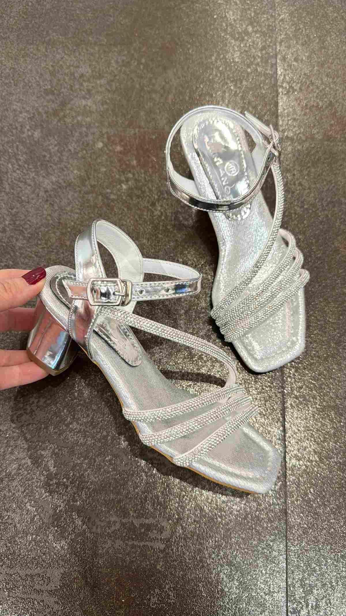 31-36 Numara Kız Çocuk Topuklu Ayakkabı