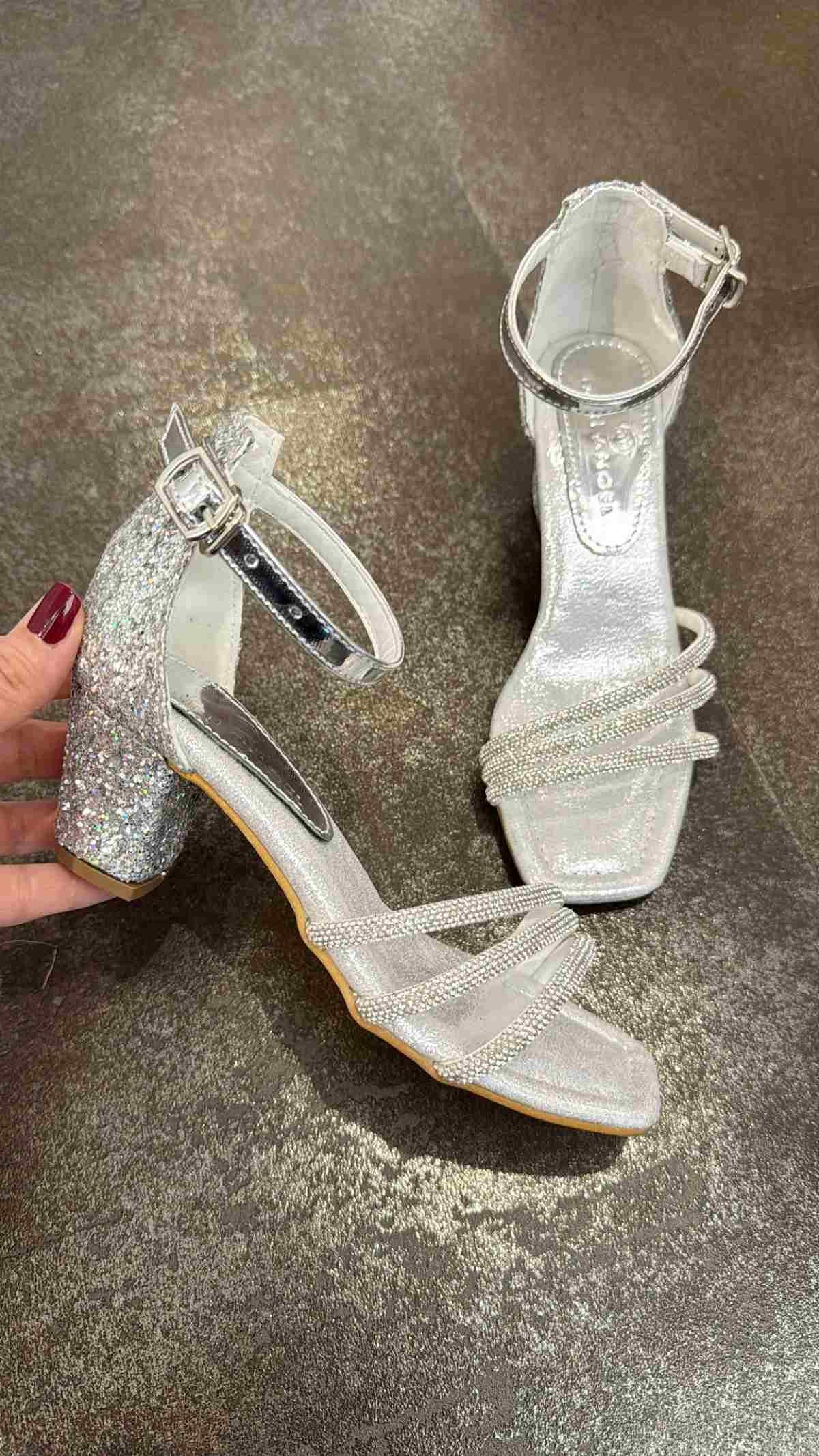 31-36 Numara Kız Çocuk Topuklu Ayakkabı