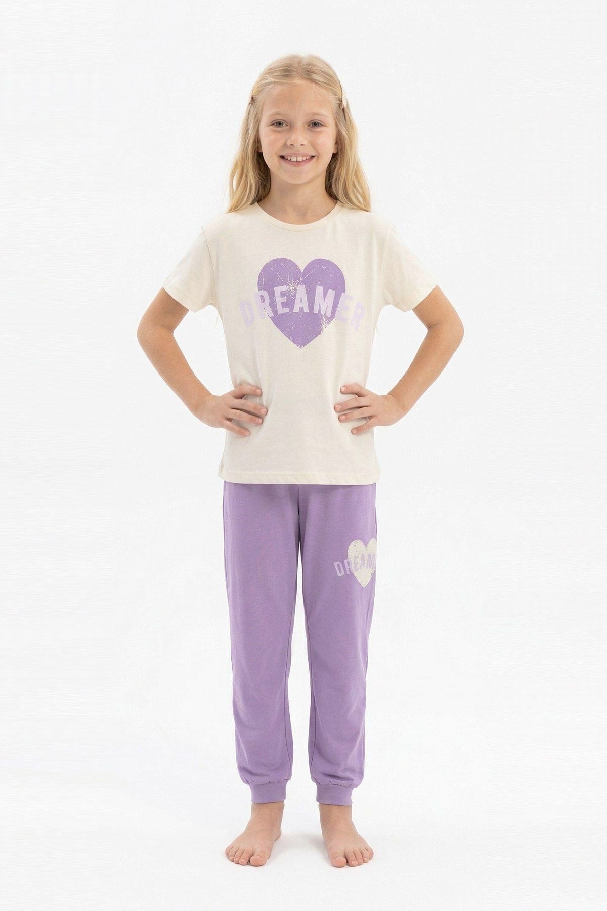 8-13 Yaş Kız Çocuk Kalp Desnenli Pijama Takım