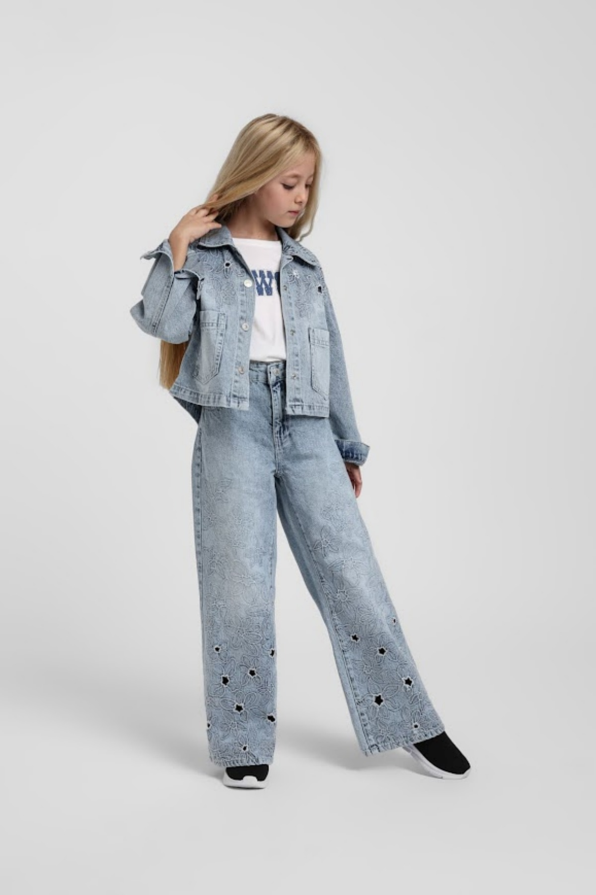 9-14 Yaş Kız Çocuk İşlemeli Denim Takım