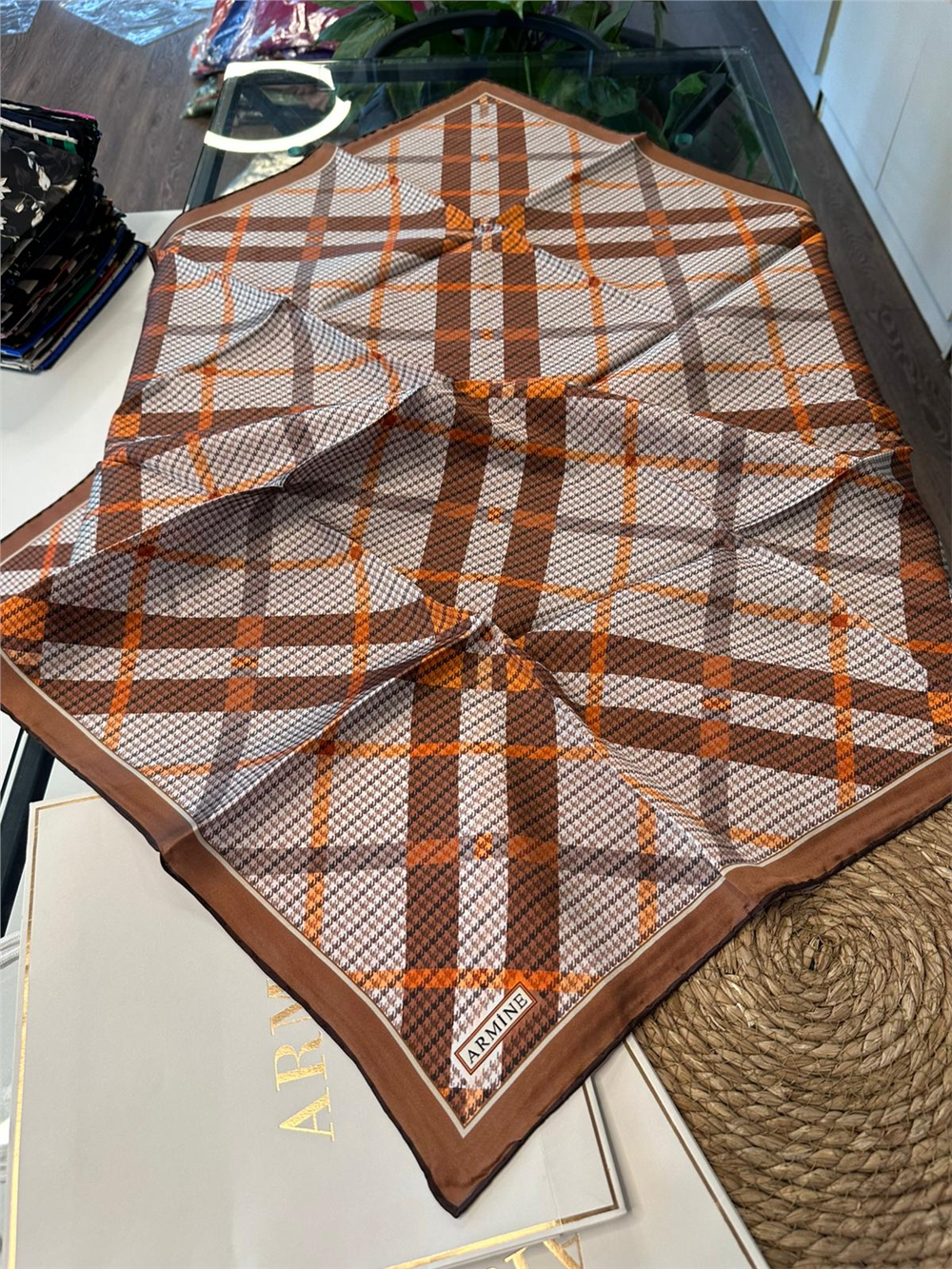 ARMİNE  %100 İPEK SURA EŞARP