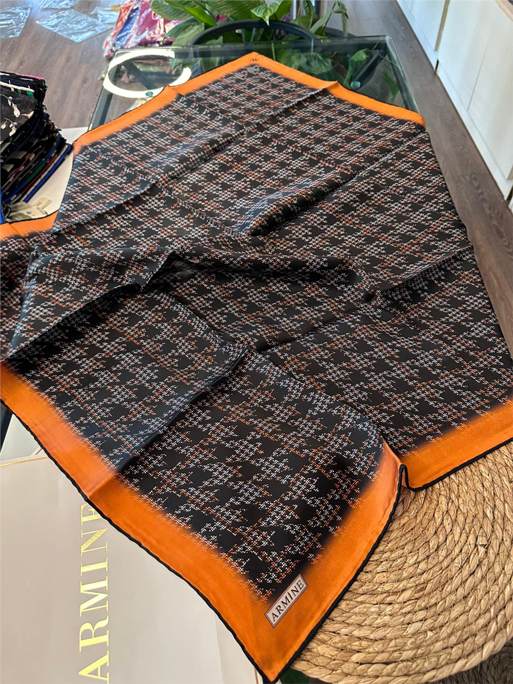 ARMİNE  %100 İPEK SURA EŞARP