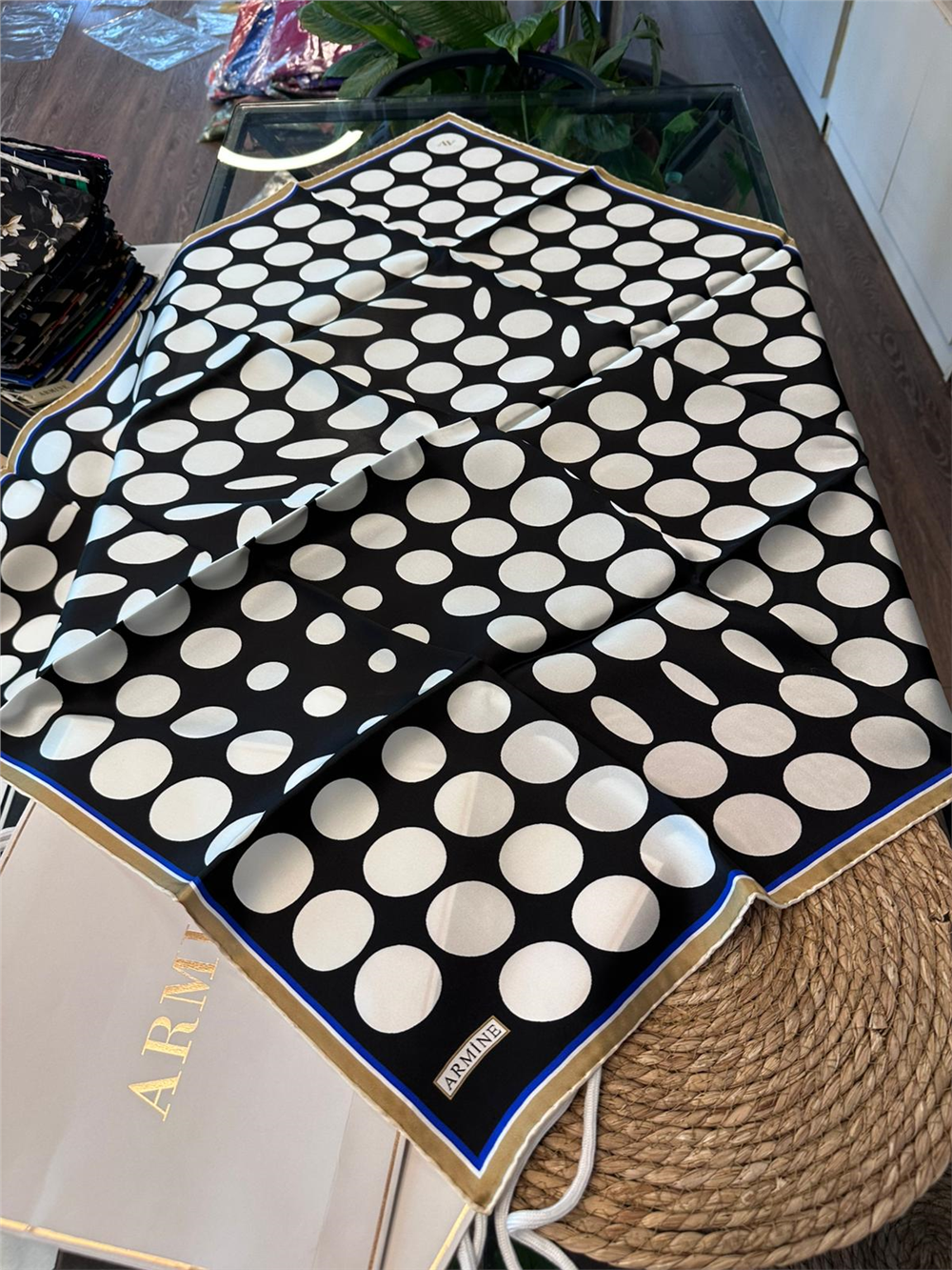 ARMİNE  %100 İPEK SURA EŞARP