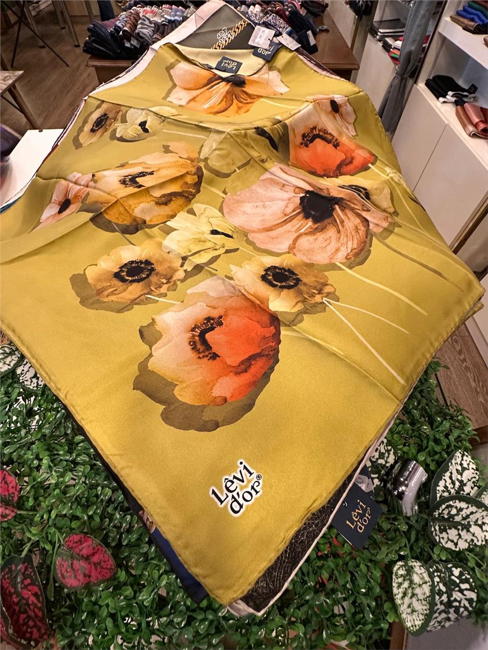 LEVİDOR ÖZEL SERİ % 100 İPEK TWİL EŞARP (NOSTALJİ)