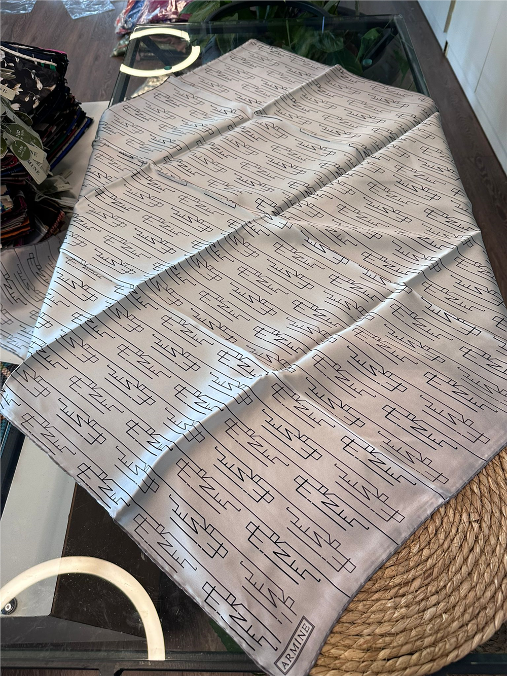 ARMİNE  %100 İPEK SURA EŞARP