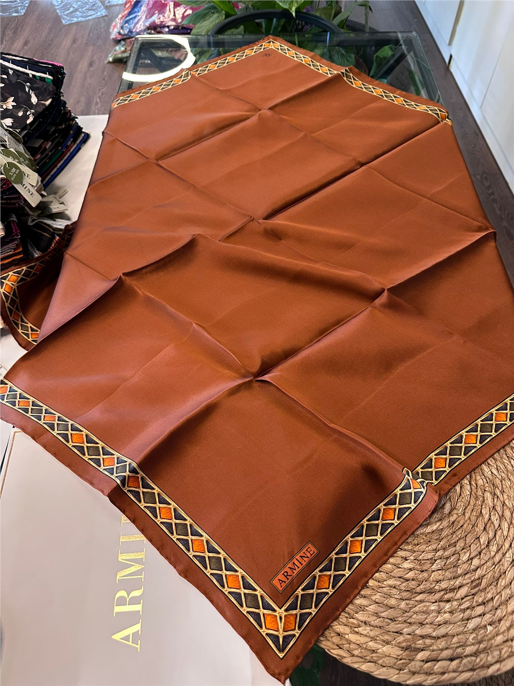 ARMİNE  %100 İPEK SURA EŞARP