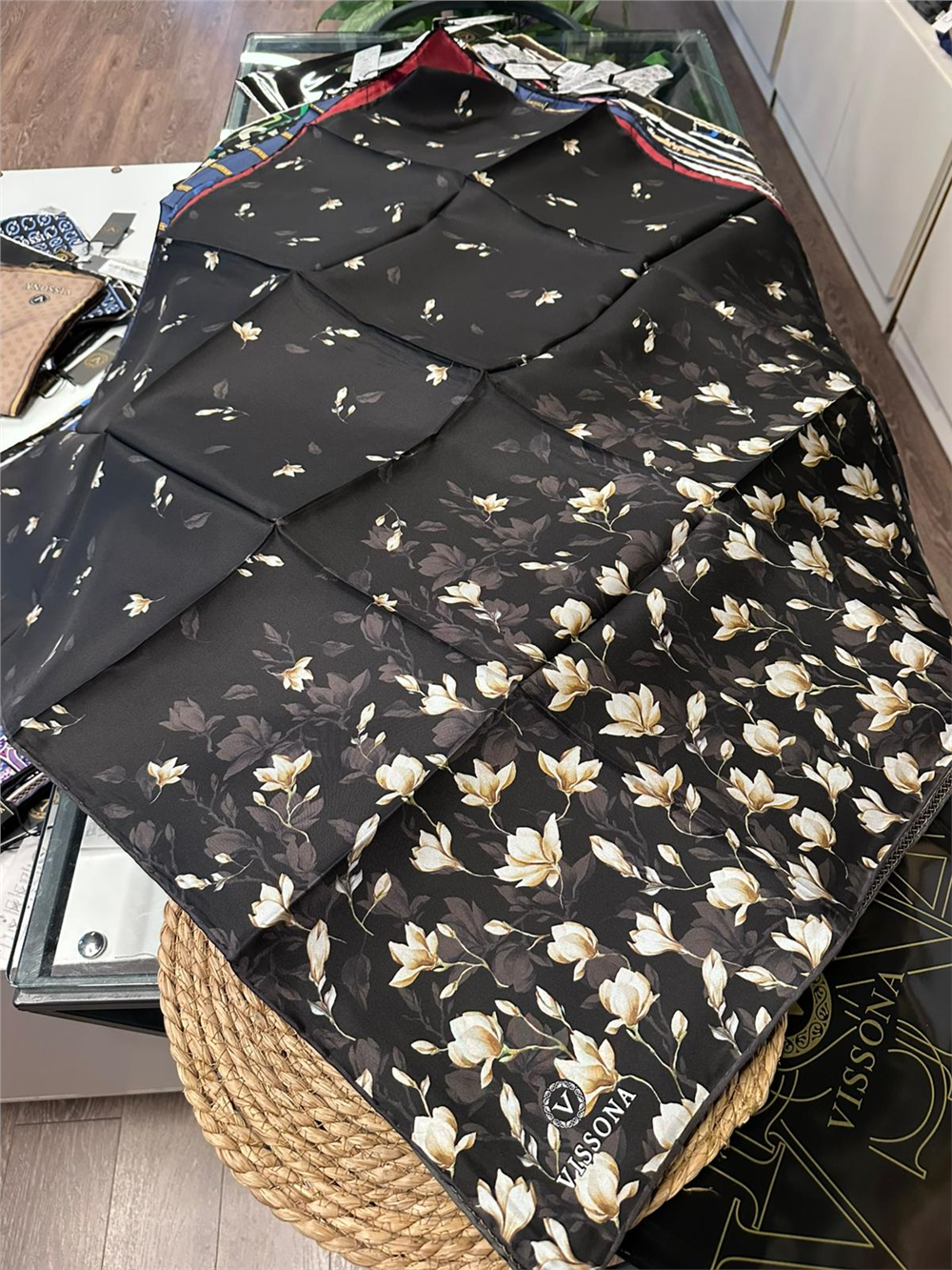 VİSSONA %100 İPEK TWİL EŞARP