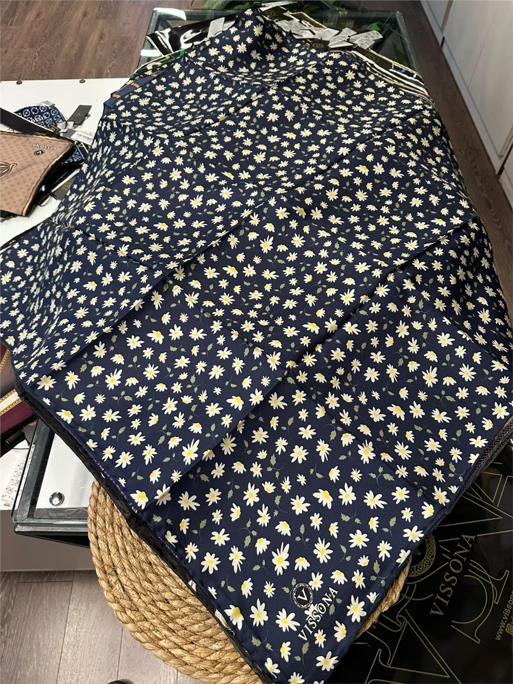 VİSSONA %100 İPEK TWİL EŞARP