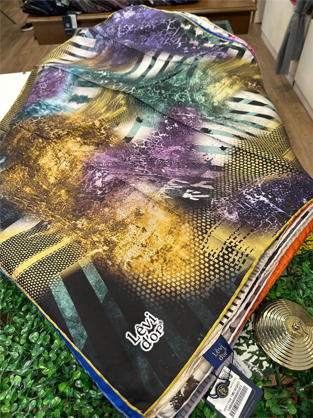 LEVİDOR ÖZEL SERİ % 100 İPEK TWİL EŞARP (NOSTALJİ)