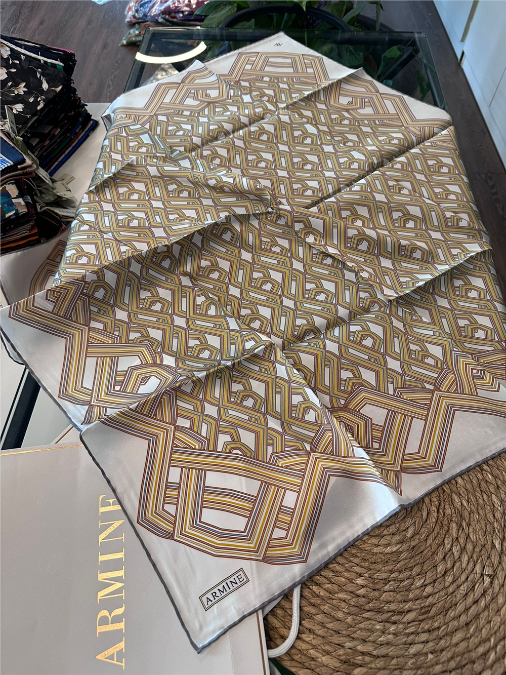 ARMİNE  %100 İPEK SURA EŞARP