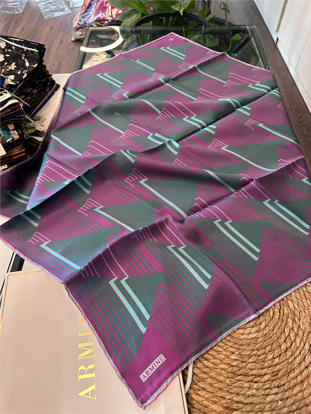 ARMİNE  %100 İPEK SURA EŞARP