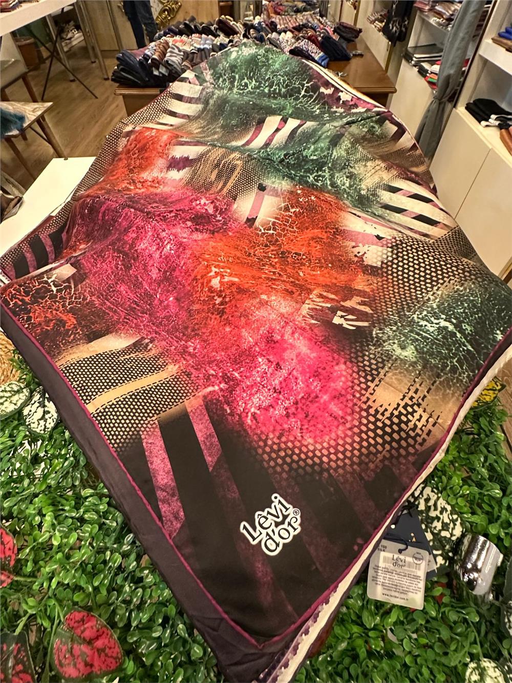 LEVİDOR ÖZEL SERİ % 100 İPEK TWİL EŞARP (NOSTALJİ)