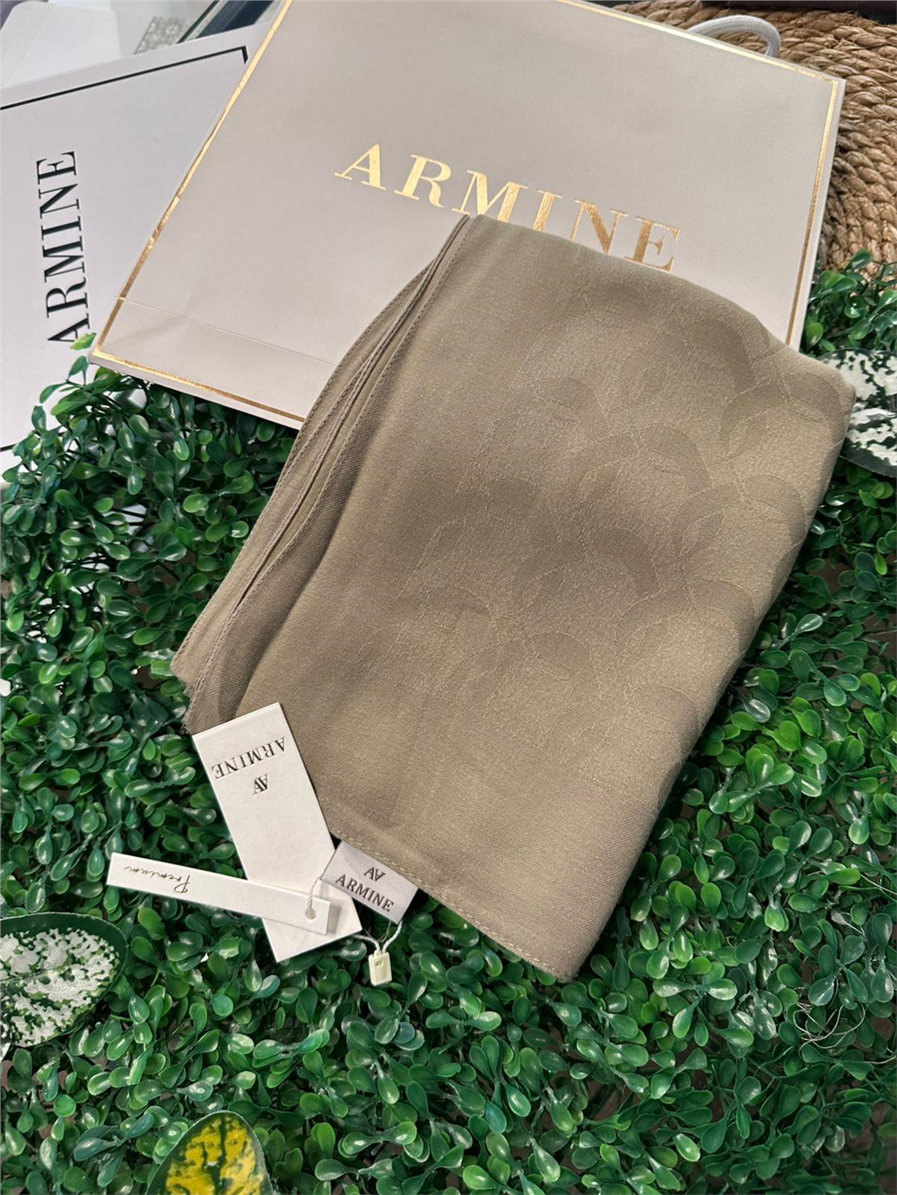 ARMİNE LYOCEL CUPRA ŞAL