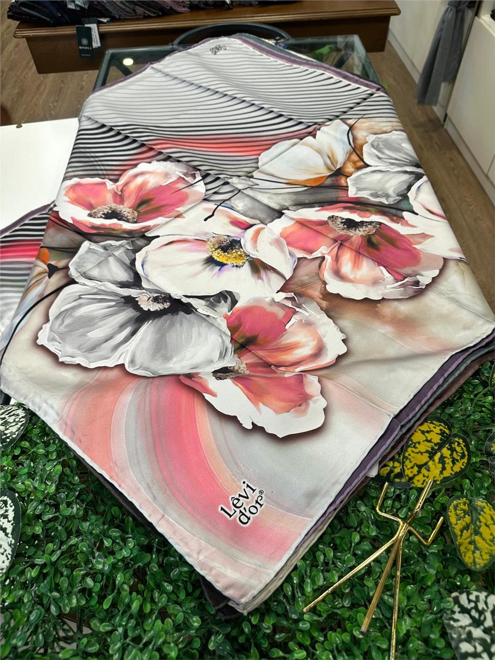 LEVİDOR ÖZEL SERİ % 100 İPEK TWİL EŞARP (NOSTALJİ)