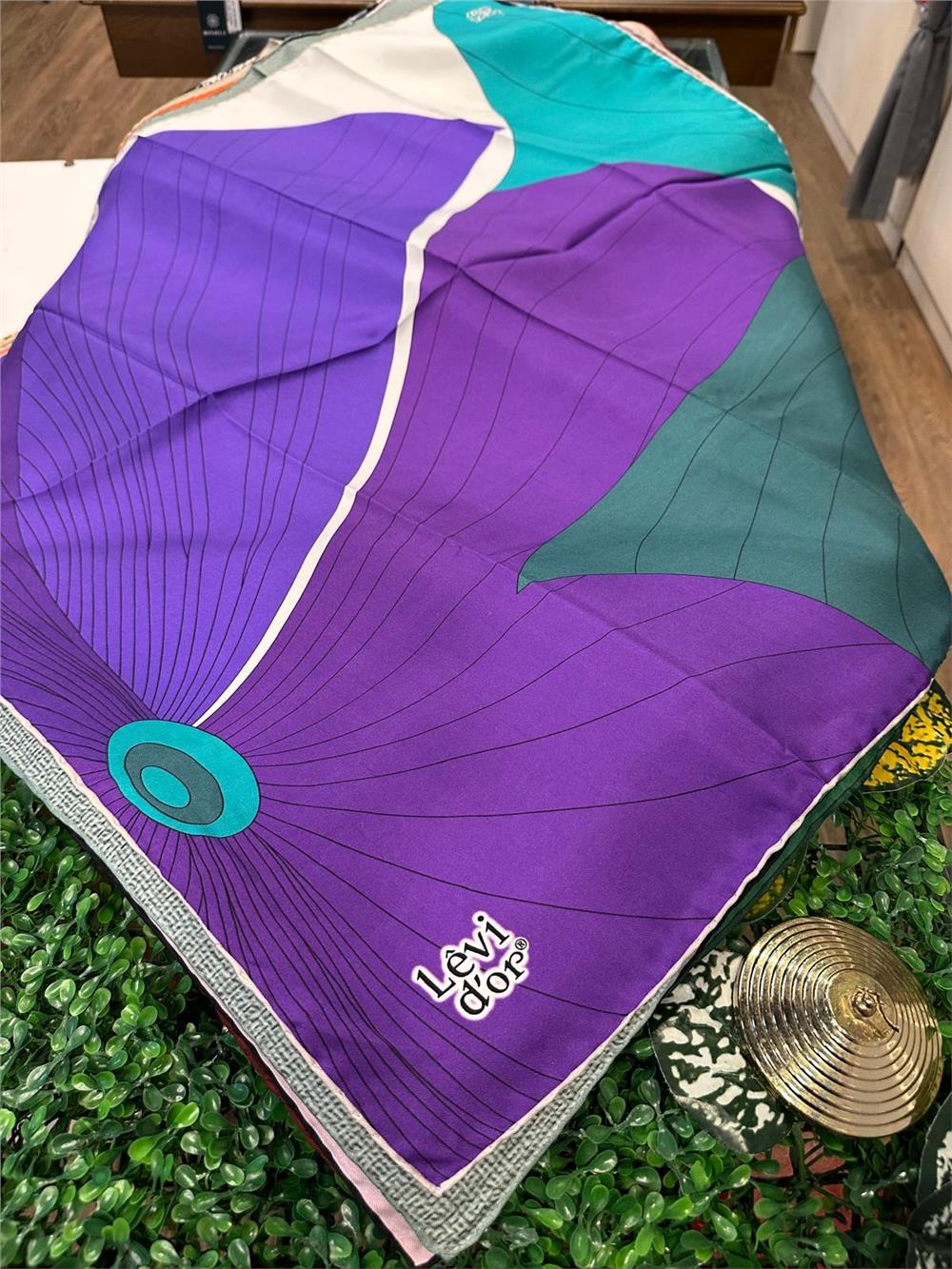 LEVİDOR ÖZEL SERİ % 100 İPEK TWİL EŞARP (NOSTALJİ)