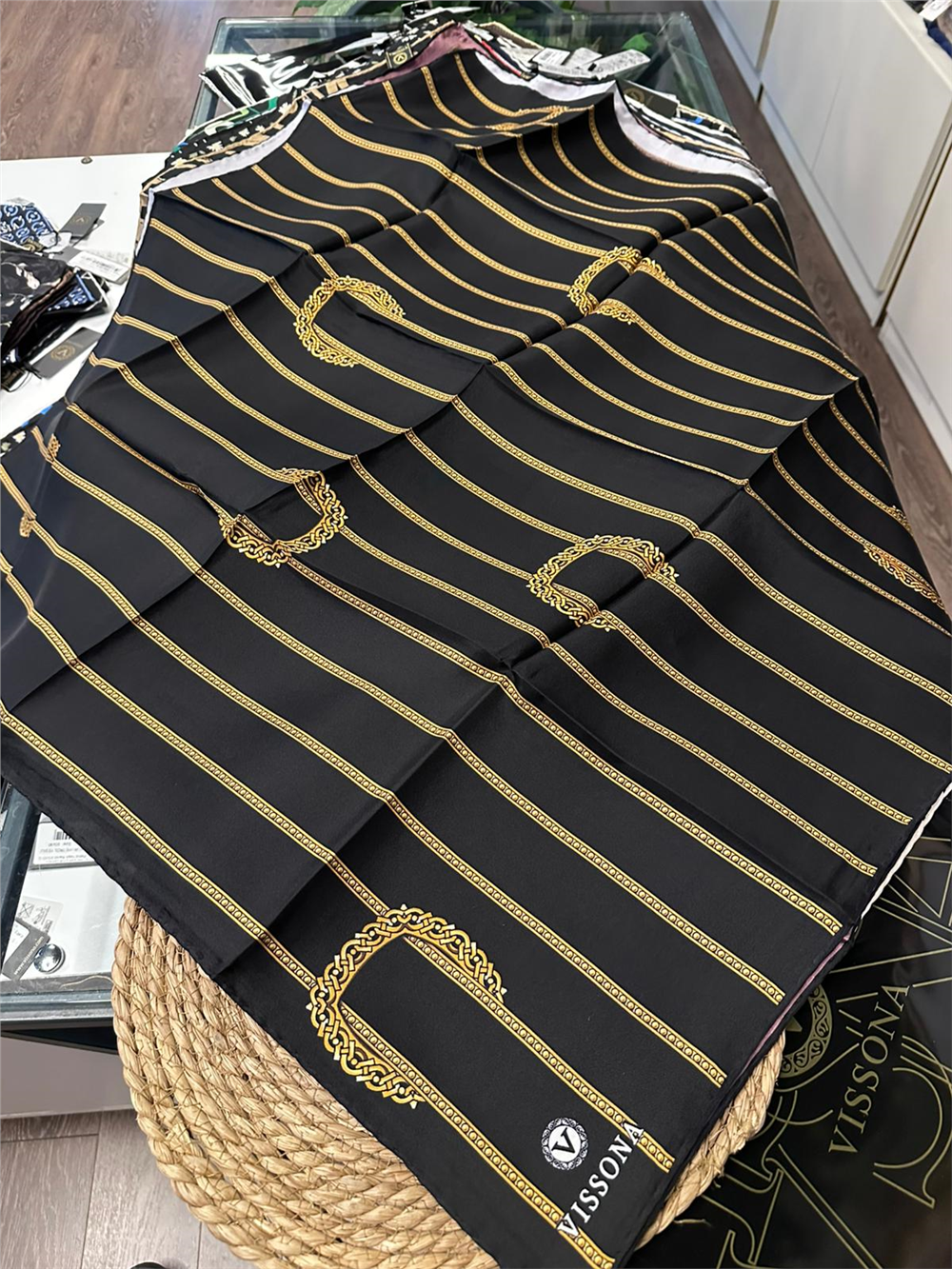 VİSSONA %100 İPEK TWİL EŞARP