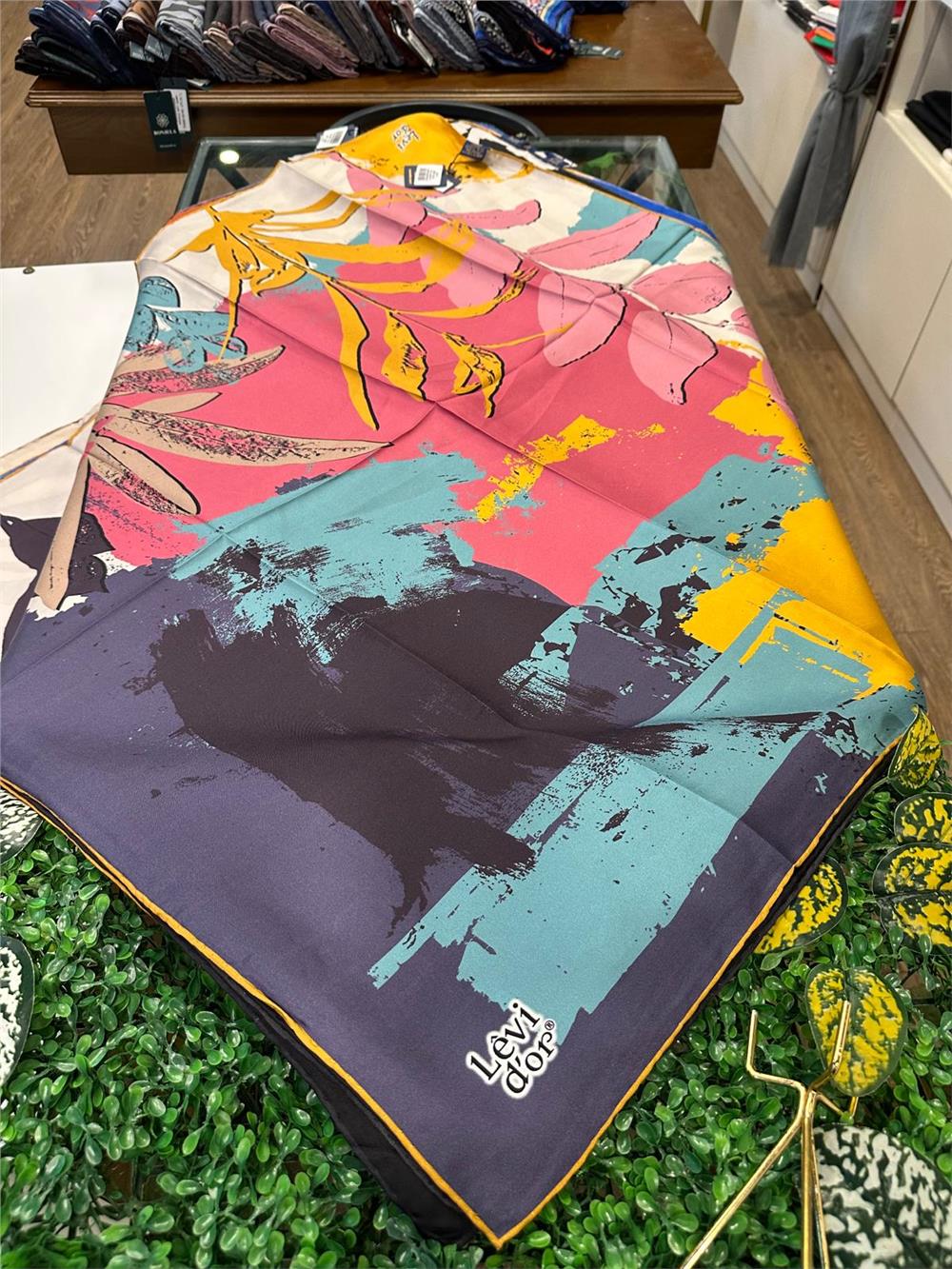 LEVİDOR ÖZEL SERİ % 100 İPEK TWİL EŞARP (NOSTALJİ)