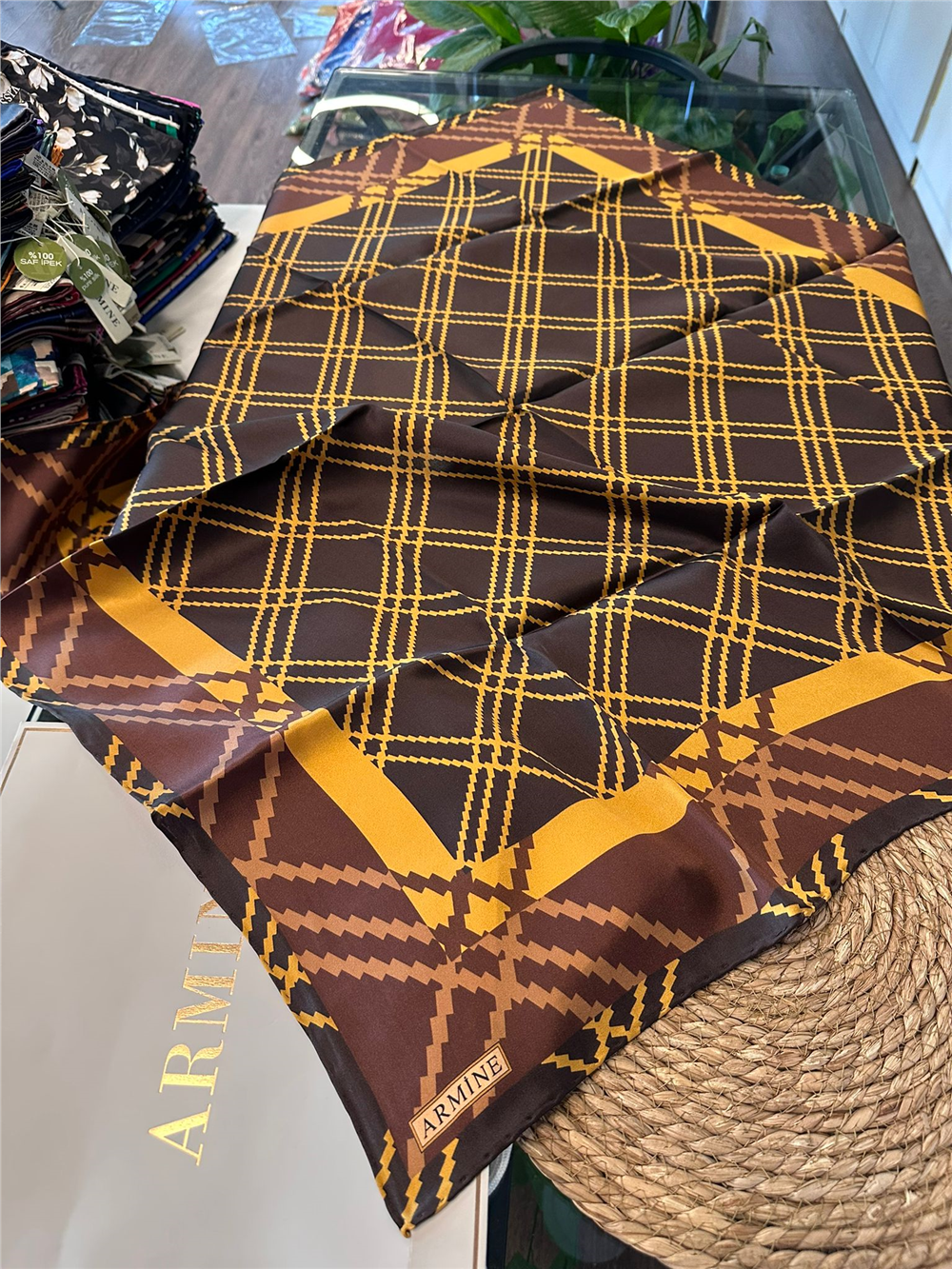 ARMİNE  %100 İPEK SURA EŞARP