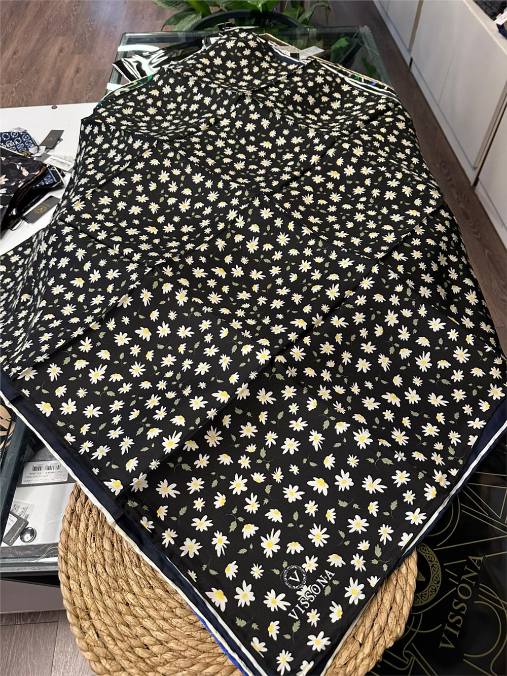 VİSSONA %100 İPEK TWİL EŞARP