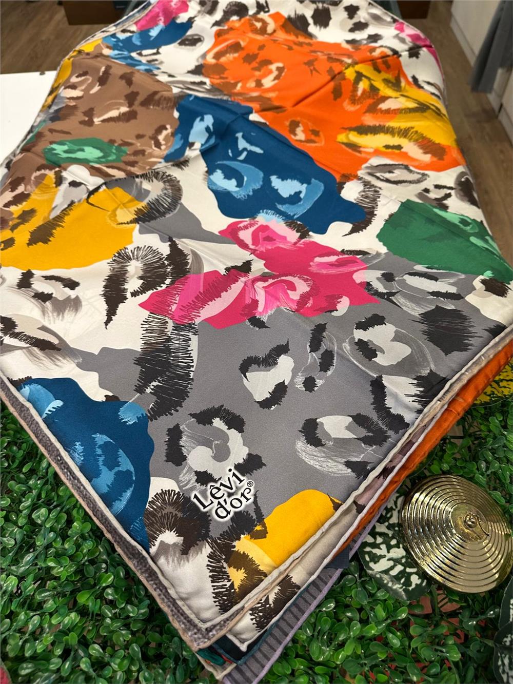 LEVİDOR ÖZEL SERİ % 100 İPEK TWİL EŞARP (NOSTALJİ)