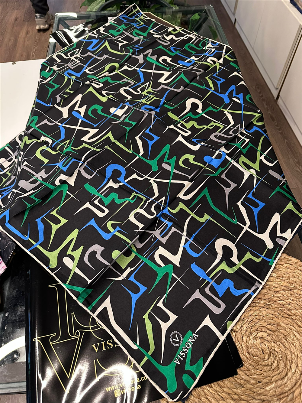 VİSSONA %100 İPEK TWİL EŞARP