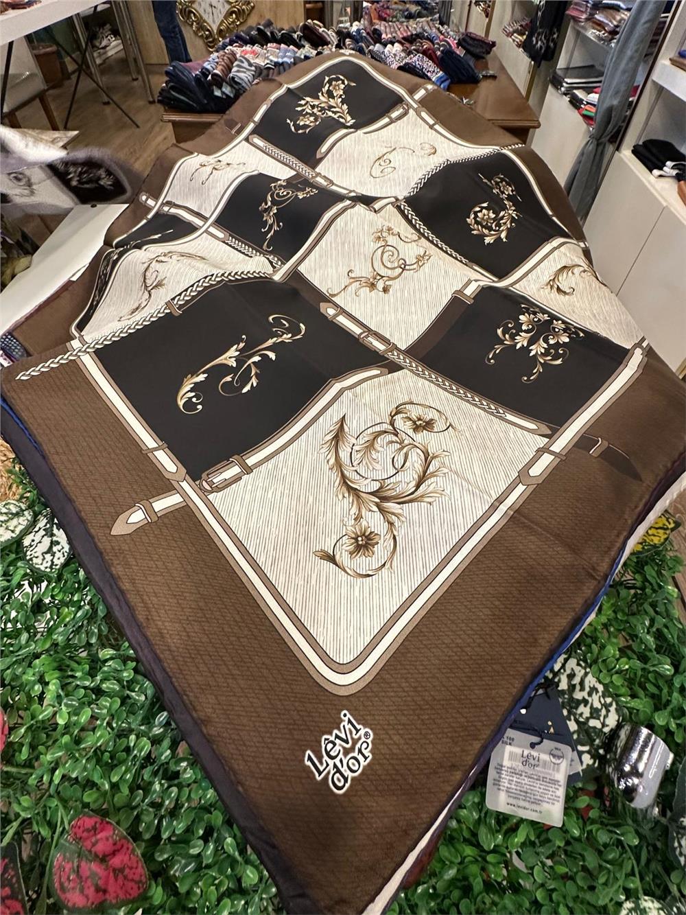 LEVİDOR ÖZEL SERİ % 100 İPEK TWİL EŞARP (NOSTALJİ)