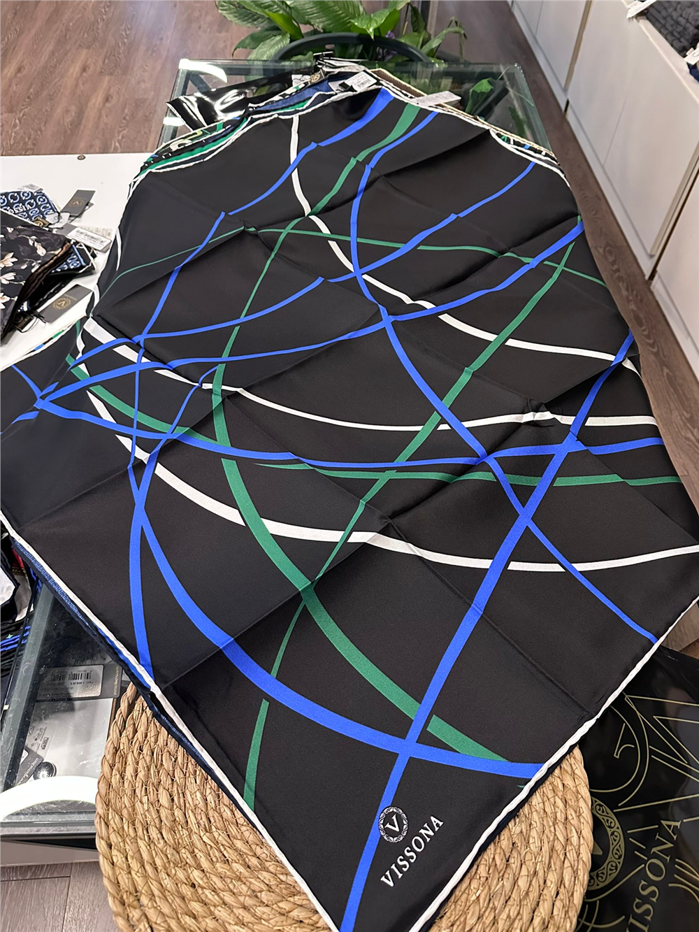 VİSSONA %100 İPEK TWİL EŞARP