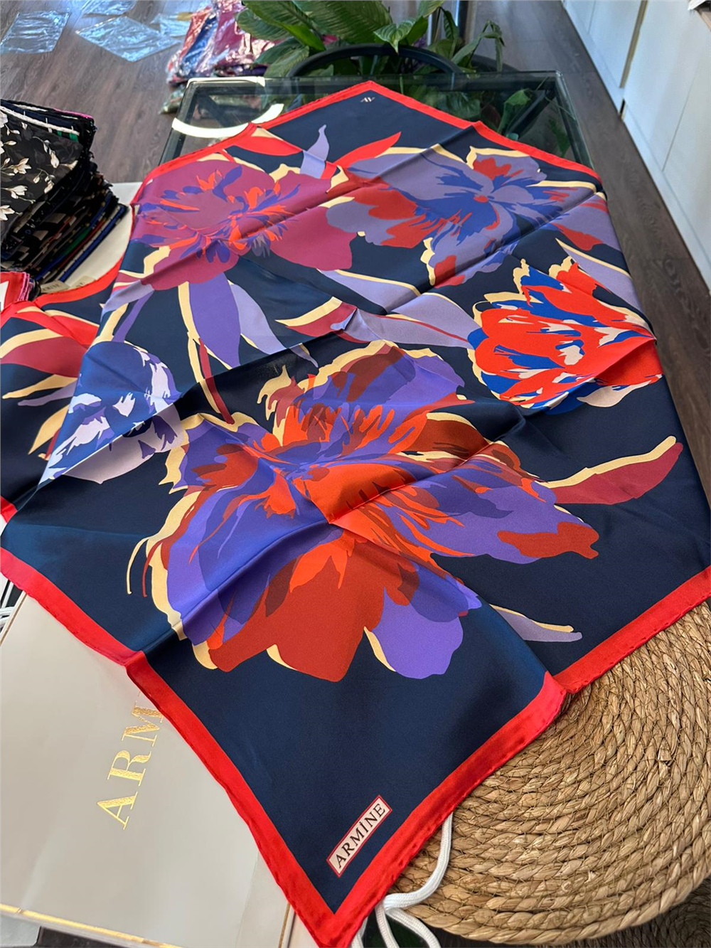 ARMİNE  %100 İPEK SURA EŞARP